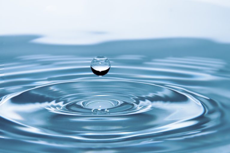 Exploring the Benefits of Atmospheric Water Generators