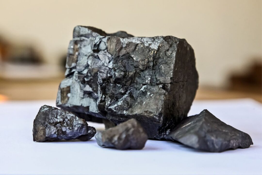 chunk of manganese 