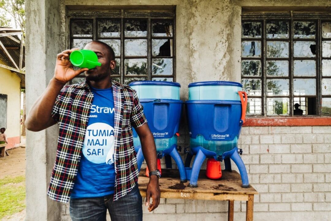 making drinking water from lifestraw community